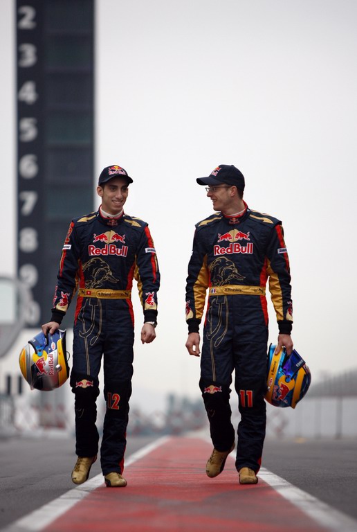 TORO ROSSO STR4
